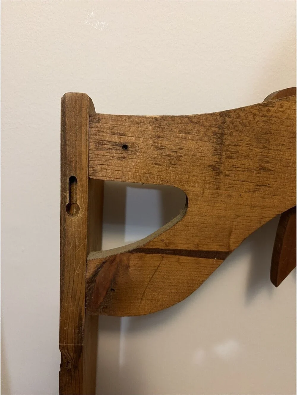 Wooden Wall Shelf Knick Knack Bow Accent 16”x26” Country Cottage 3 Pegs 80s 90s
